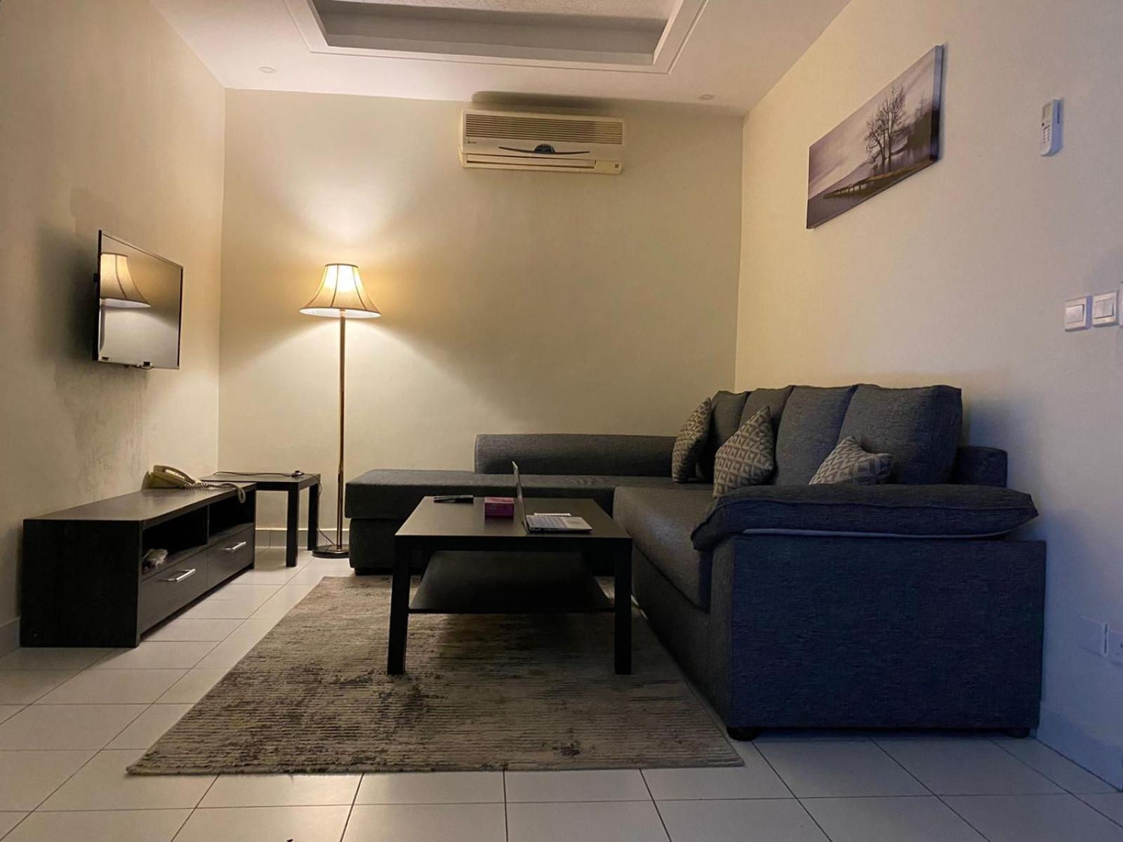 ايزي للوحدات المخدومة Appartement *